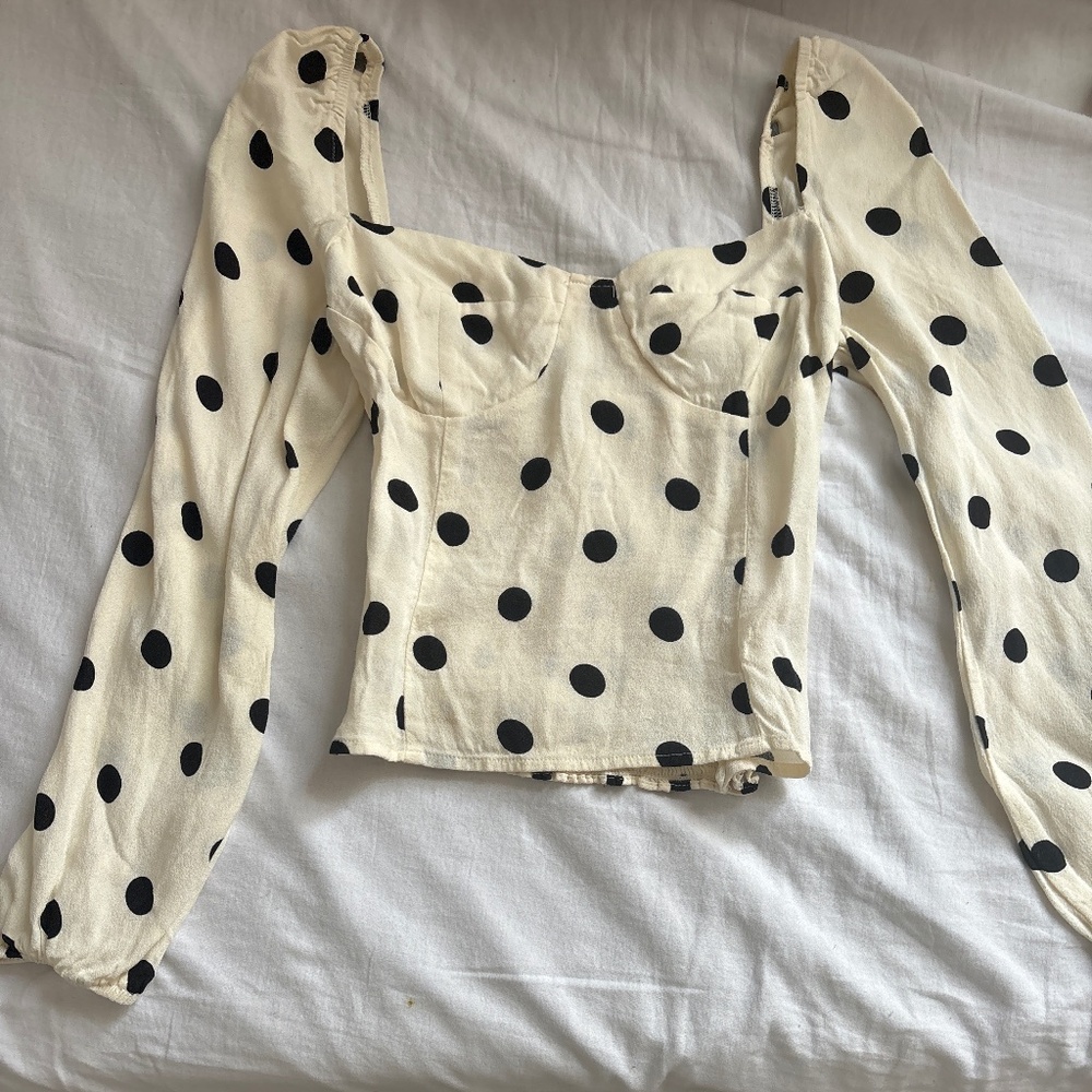 Reformation Classic off the shoulder White and Black Polka Dot Top